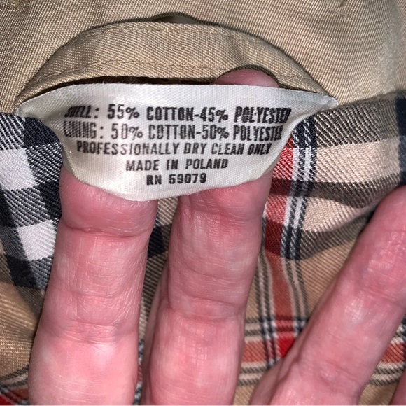 Vtg 40 L Beige Double Breasted Trench Coat Plaid Lining Made In Poland - Picture 12 of 12